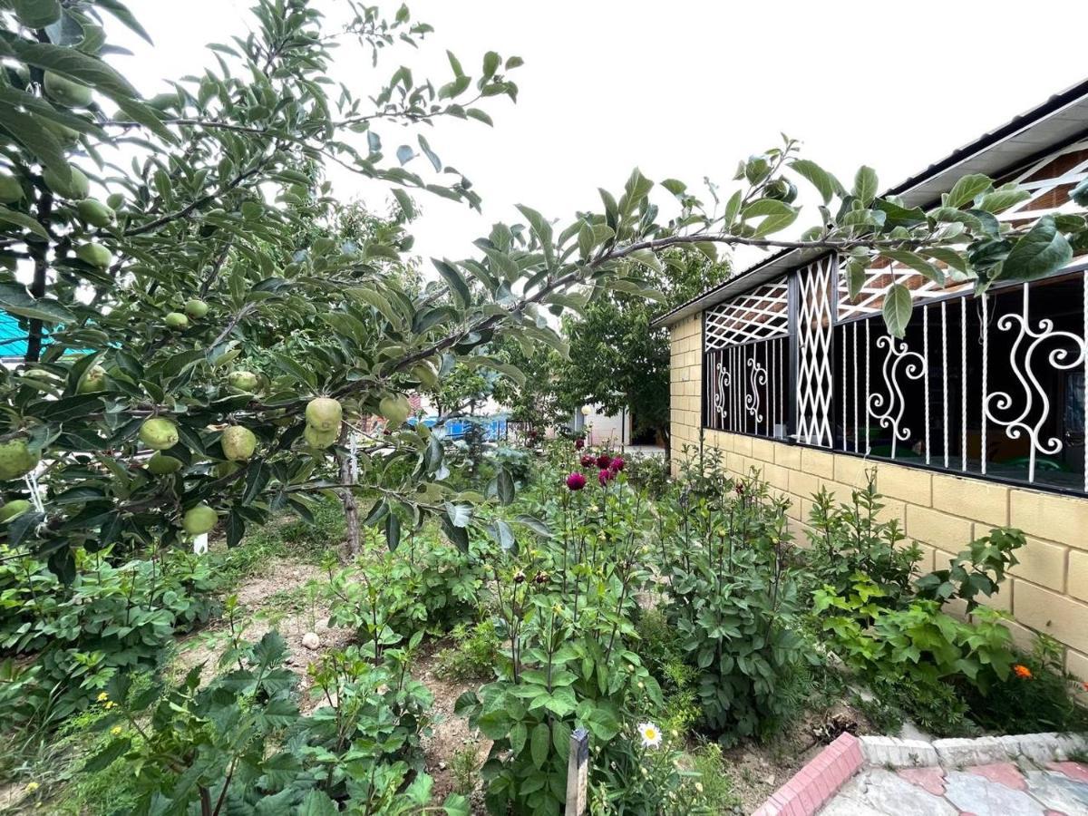 Guest House Ugra Barskoon ภายนอก รูปภาพ