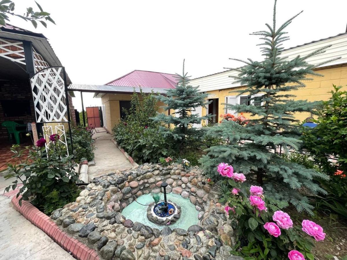 Guest House Ugra Barskoon ภายนอก รูปภาพ