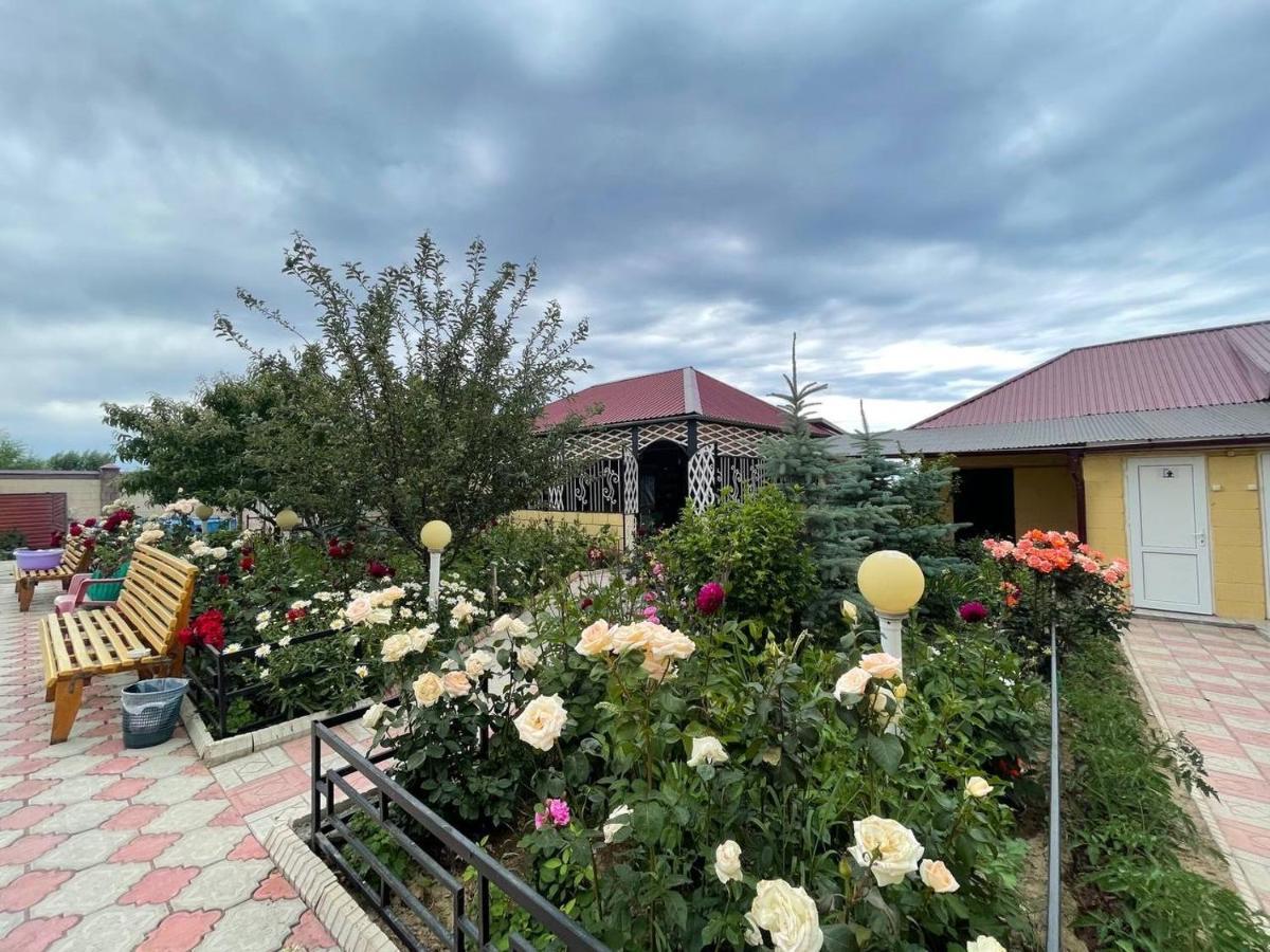 Guest House Ugra Barskoon ภายนอก รูปภาพ