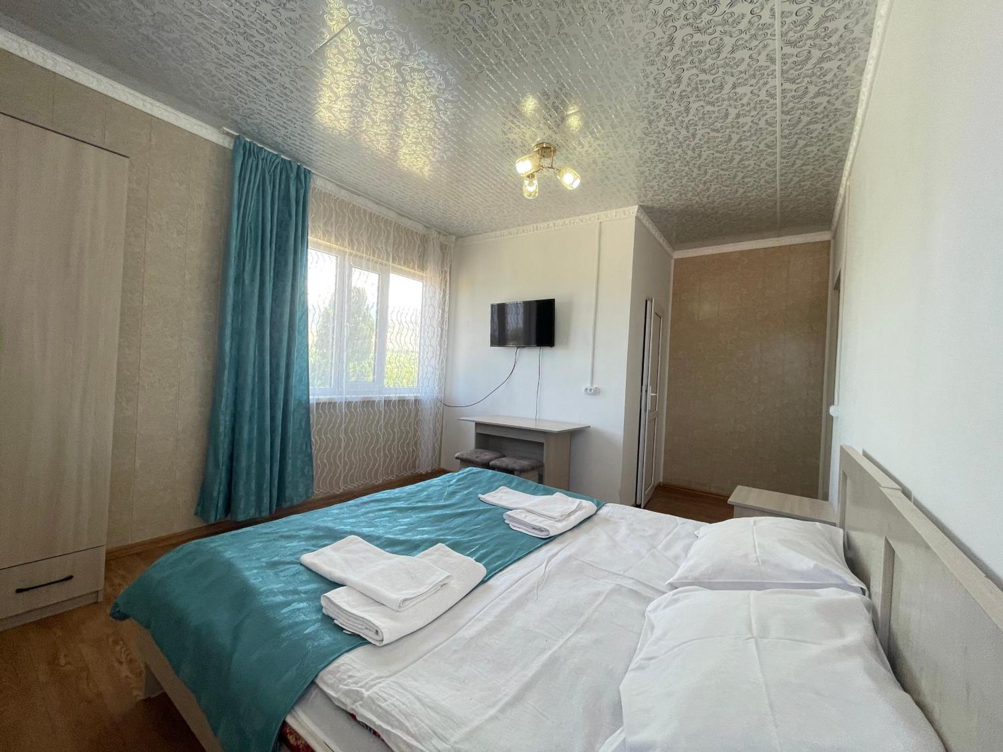 Guest House Ugra Barskoon ภายนอก รูปภาพ