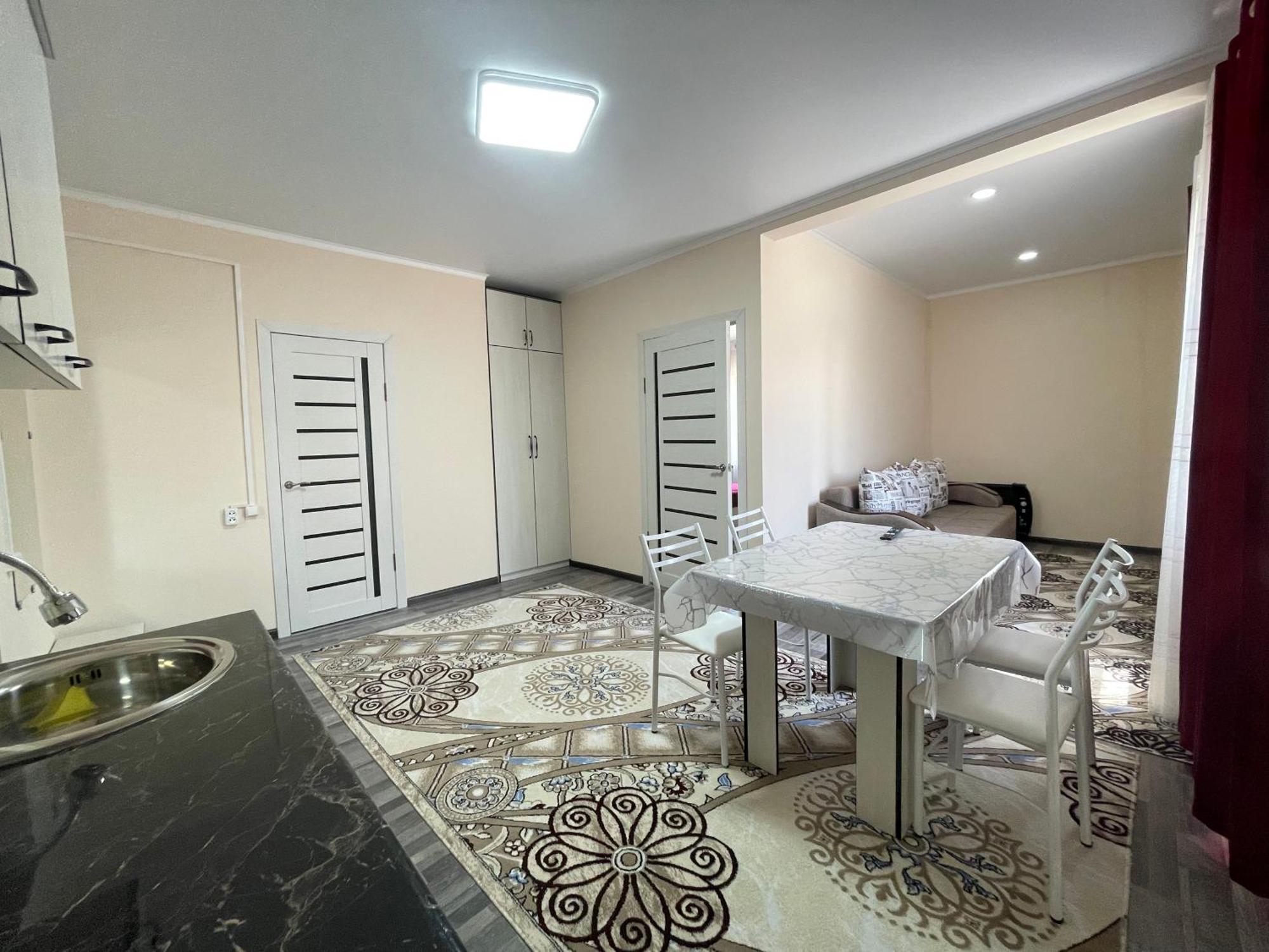 Guest House Ugra Barskoon ภายนอก รูปภาพ