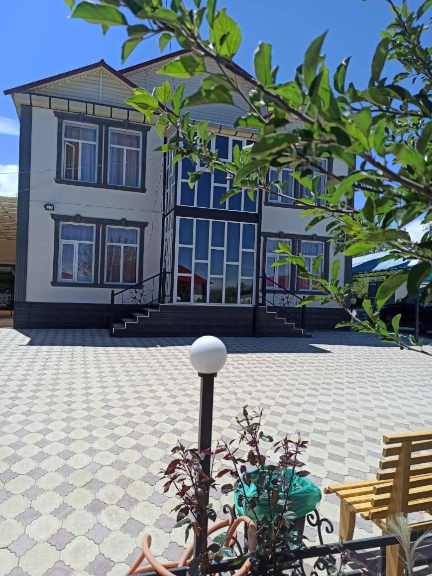 Guest House Ugra Barskoon ภายนอก รูปภาพ