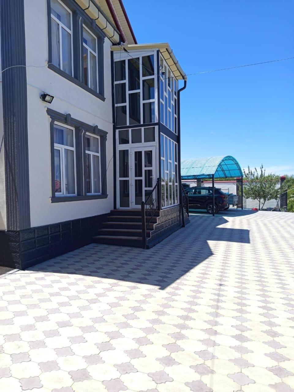 Guest House Ugra Barskoon ภายนอก รูปภาพ